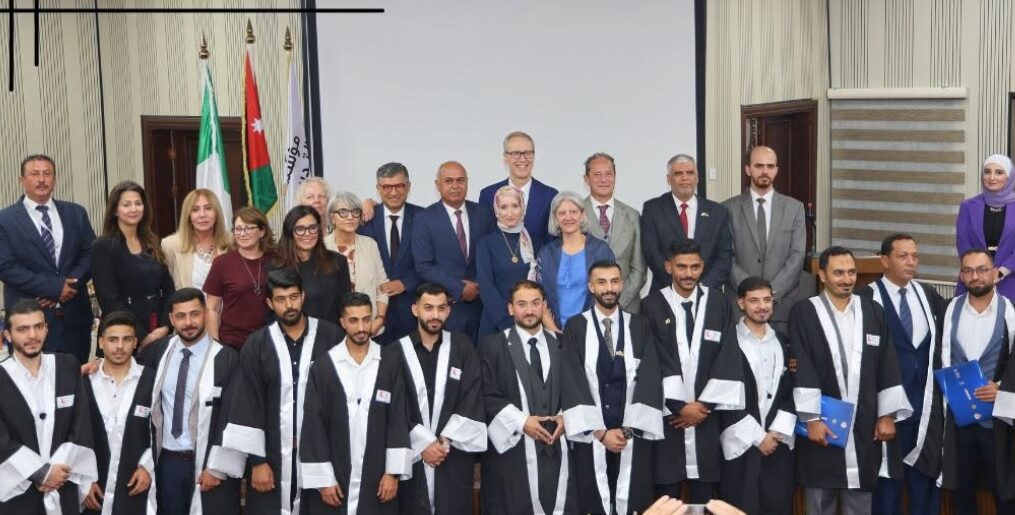 Diploma per i 18 allievi dei corsi di formazione organizzati da Formedil Perugia in Giordania